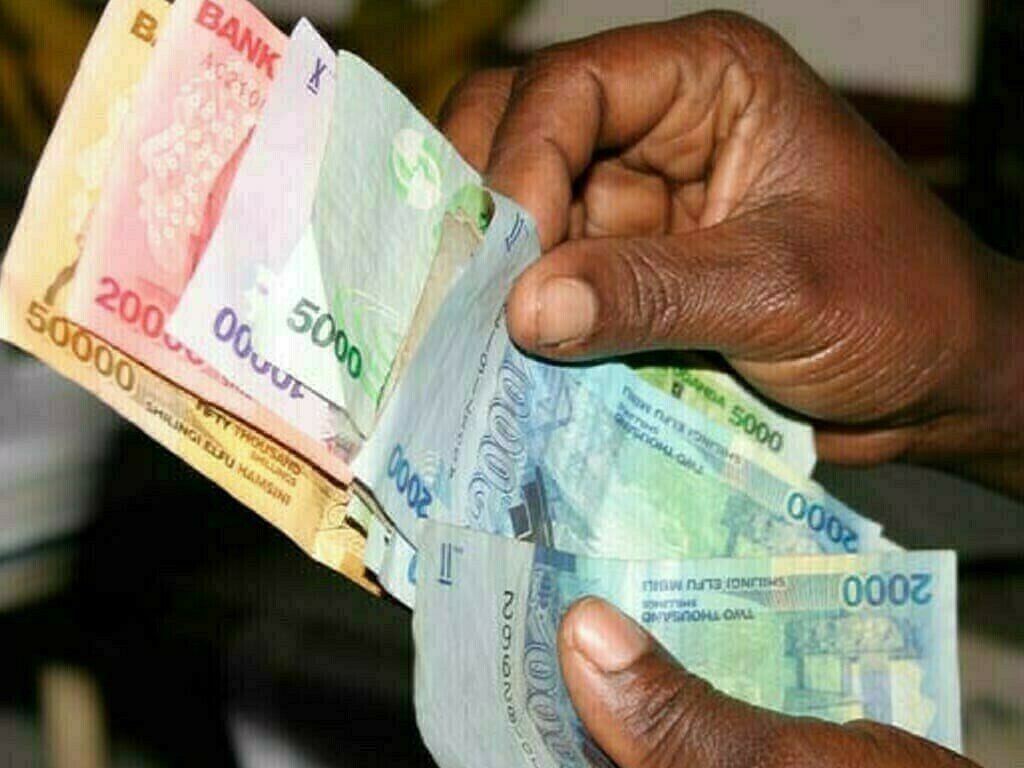 Presupuesto 2026-2027: Uganda adopta un plan de 84,3 billones de chelines