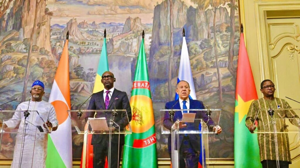 Rusia y la AES celebran en Niamey la segunda ronda de consultas