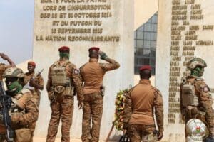 Le Burkina rend hommage aux « héros » de l’insurrection populaire