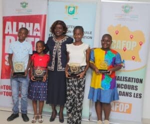 Système éducatif ivoirien : six lauréats du Prix national d’excellence récompensés